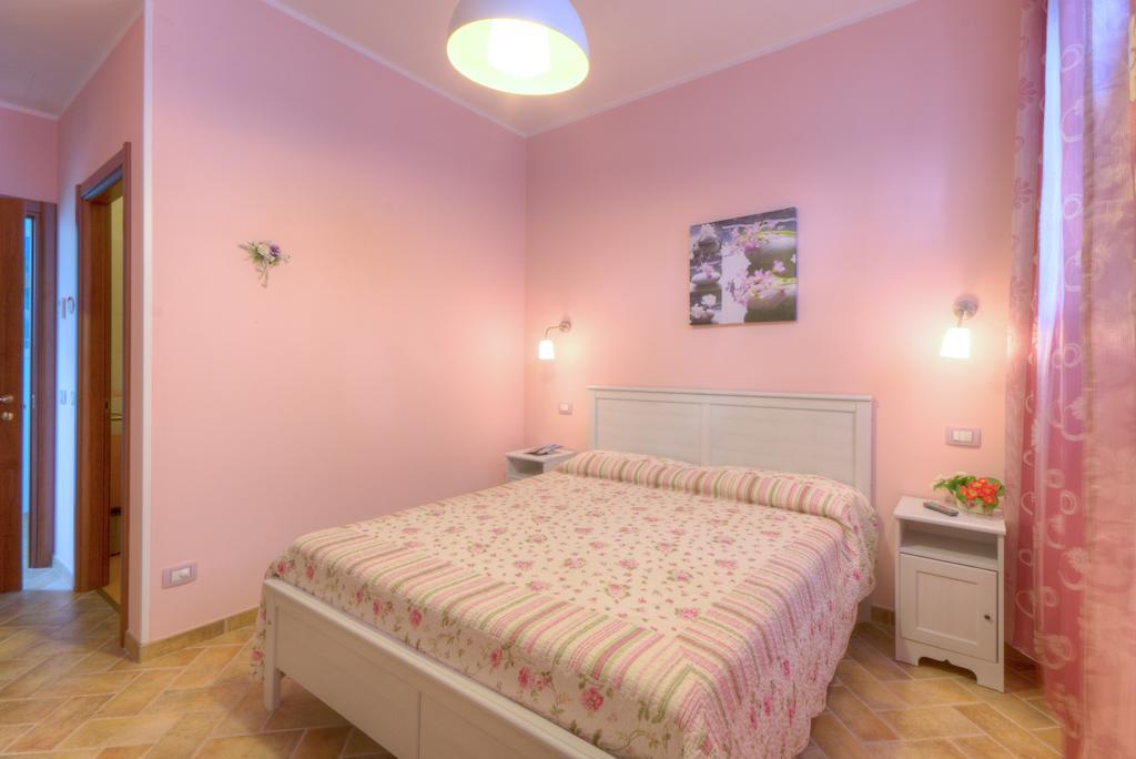 Locanda Del Picchio Loreto Habitación foto